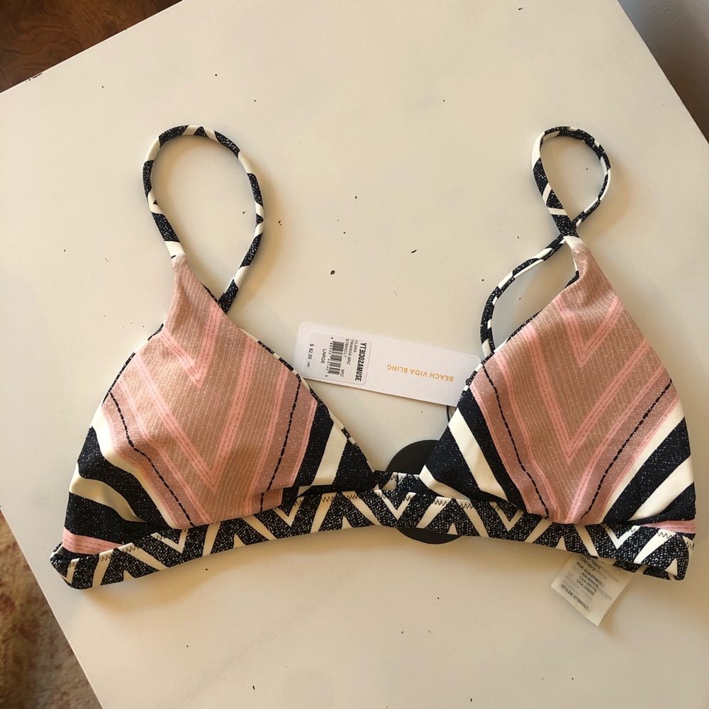Amuse Society Clara Triangle Reversible Swim top L
